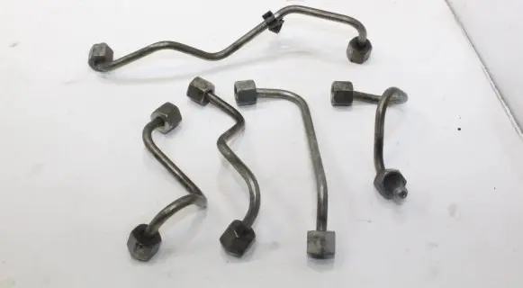 Chevrolet Orlando Fuel injector supply line/pipe 