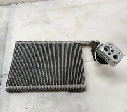 BMW M4 F82 F83 Air conditioning (A/C) radiator (interior) T89266A T89256A051
