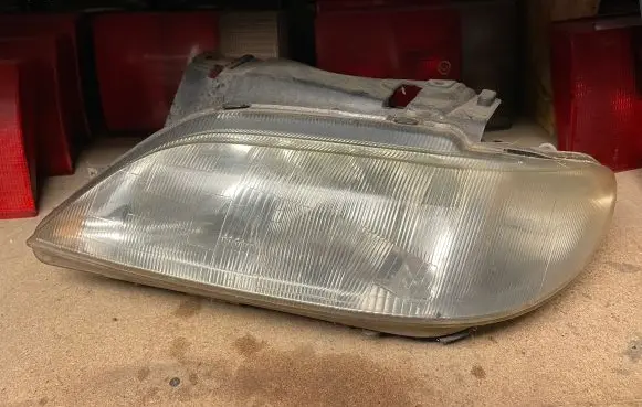 Citroen Xsara Headlight/headlamp 37550748 37570748
