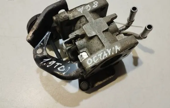 Skoda Octavia Mk2 (1Z) EGR valve cooler 03G131063E 152813019