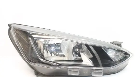 Ford Focus Headlight/headlamp JX7B13W029DE
