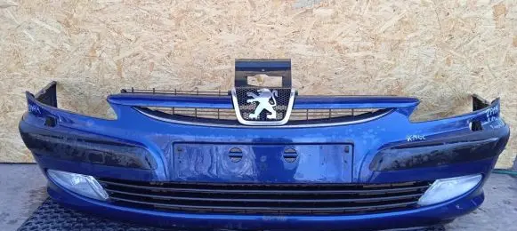 Peugeot 607 Front bumper