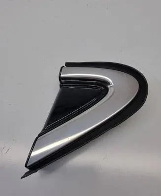 Lexus RX 450H Fender end trim 6071848030
