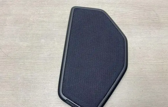 BMW 3 G20 G21 Parcel shelf speaker trim grill 7433251