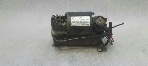 Mercedes-Benz CLS C219 Air suspension compressor/pump A2113200304
