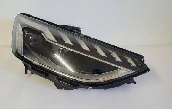 Audi A4 S4 B9 Headlight/headlamp 8W0941034D
