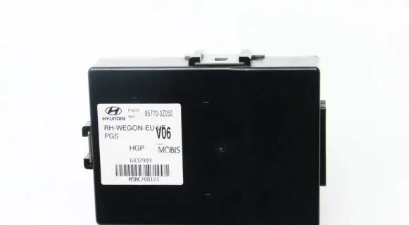 Hyundai i40 Parking PDC control unit/module 957703Z050