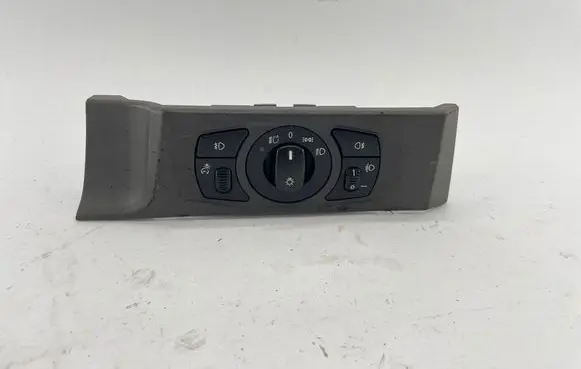 BMW 5 E60 E61 Light switch 6953740 33290204