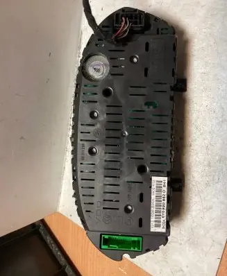 Skoda Fabia Mk1 (6Y) Speedometer (instrument cluster) 6Y0920882D 110080253