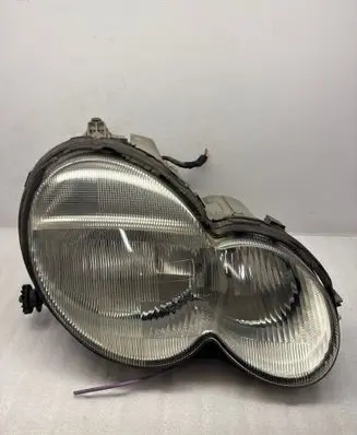 Mercedes-Benz C W203 Headlight/headlamp 15084600