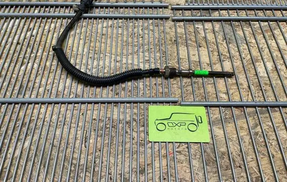 Mercedes-Benz G W461 W463 1st Gen Exhaust gas temperature sensor A0081533528 0081533528