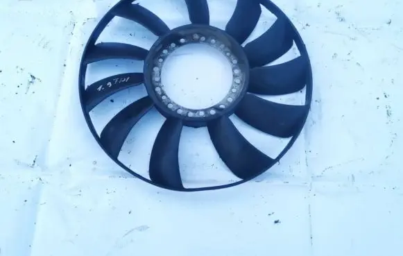 Audi A4 S4 B5 8D Fan impeller 058121301b