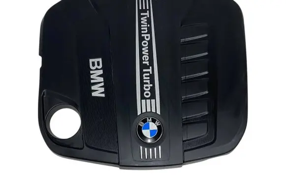 BMW 5 F10 F11 Engine cover (trim) 8513452 11148513452 8513453