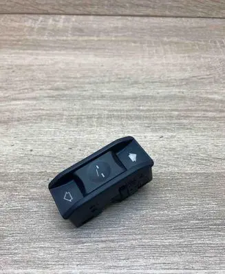 BMW X5 E53 Sunroof switch 8352182