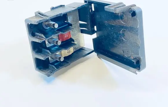 Audi A4 S4 B9 8W Voltage converter/converter module 8W0941824AN