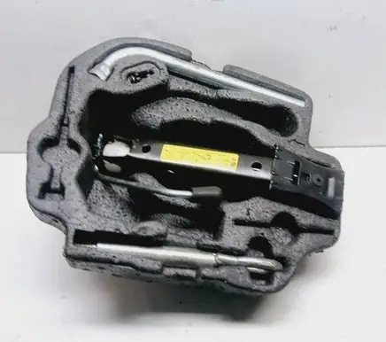 Volkswagen Fox Lift Jack 6Q0011031E