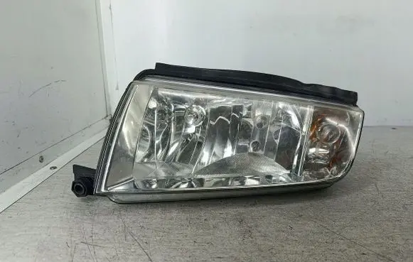 Skoda Fabia Mk1 (6Y) Headlight/headlamp 