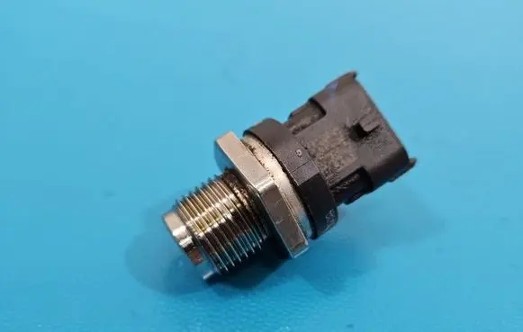 Nissan X-Trail T32 Fuel pressure sensor 8200897892 IMPRK1571672