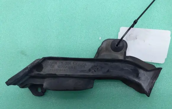 BMW 5 F10 F11 Other engine bay part 51767206570 7206570