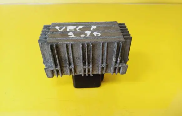 Opel Vectra C Glow plug pre-heat relay 09132691 51299008