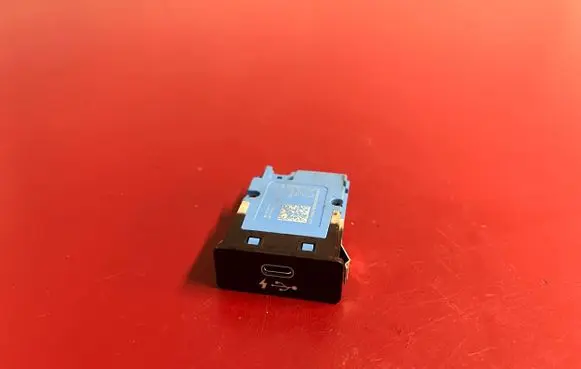 BMW X3 G01 USB socket connector 8711939 84108711939
