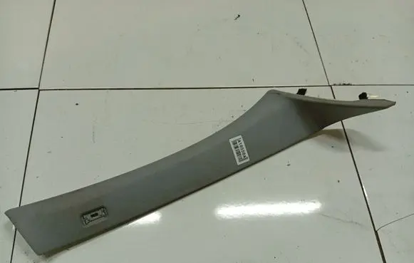 BMW 1 E81 E87 (C) pillar trim 51437058330 51.43-7.058330