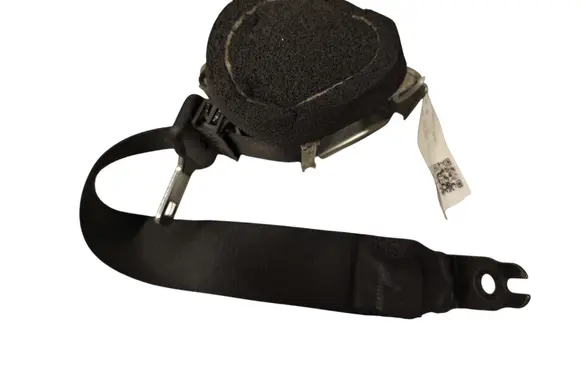 Ford Focus Middle seatbelt (rear) 