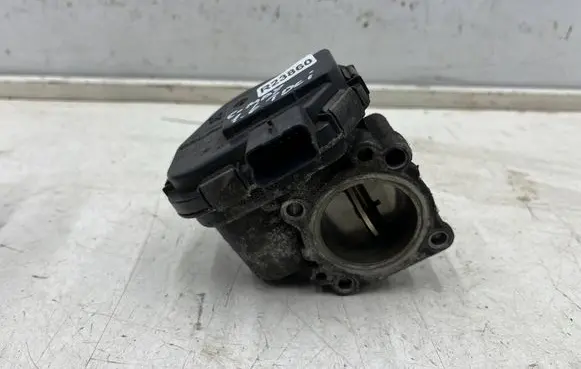 Ford C-MAX II Throttle body valve 9673534480