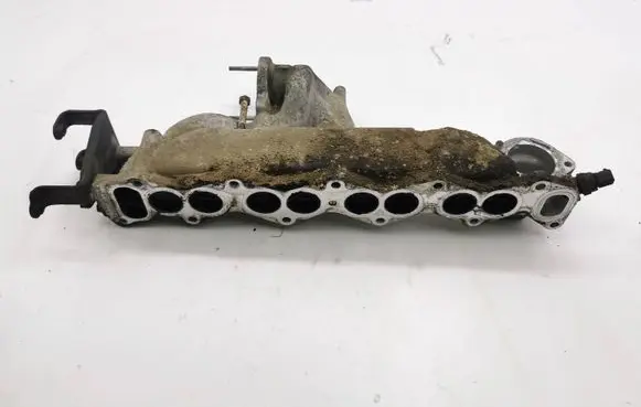 KIA Carens I Intake manifold