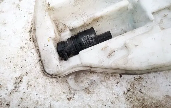 BMW 5 F10 F11 Windscreen/windshield washer pump 6712693416001