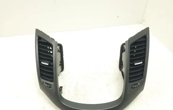Chevrolet Orlando Dash center air vent grill