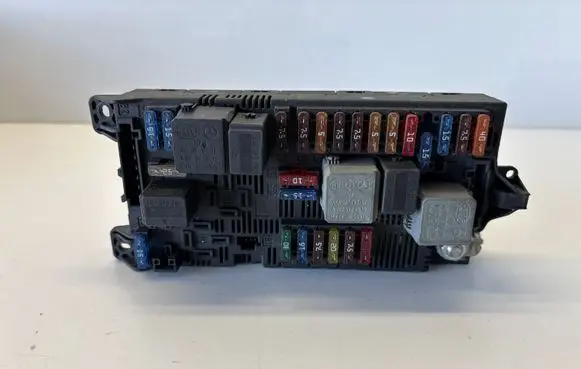 Mercedes-Benz E W211 SAM control unit 2115453901