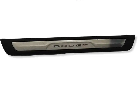 Dodge Durango Front sill trim cover 101037050BLR 1SZ57DX9AA 00140374