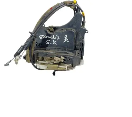 Mitsubishi Grandis Rear door lock 05Y15
