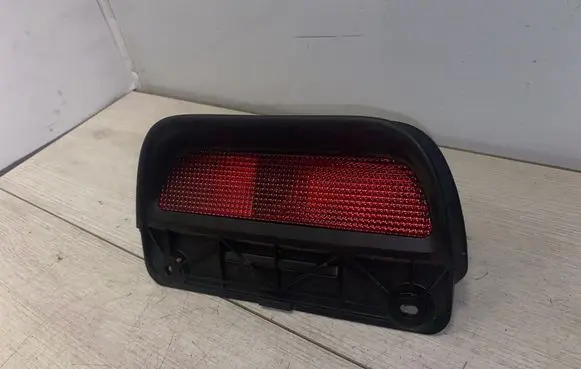 Honda CR-V Third/center stoplight 050-9234