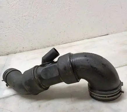 Volkswagen Transporter - Caravelle T5 Air intake hose/pipe 7H0129615
