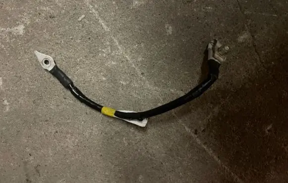 Lexus CT 200H Negative earth cable (battery)