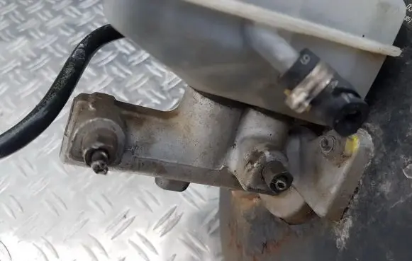 Opel Vectra B Master brake cylinder