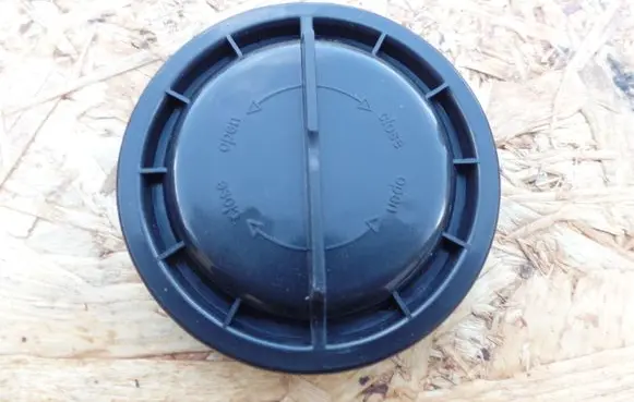 KIA Ceed Headlight/headlamp dust cover 14735400