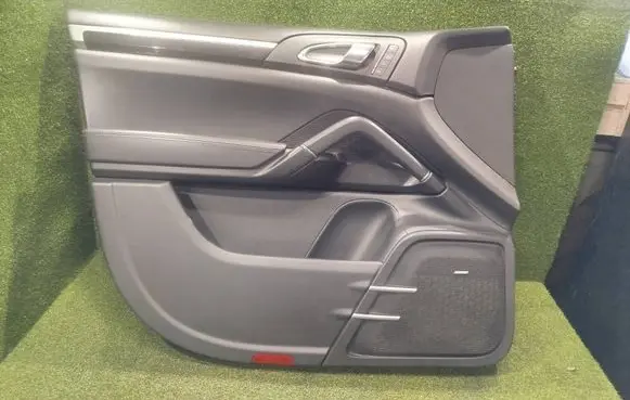 Porsche Cayenne (92A) Front door card panel trim 7P5867011D 7P5867011DE