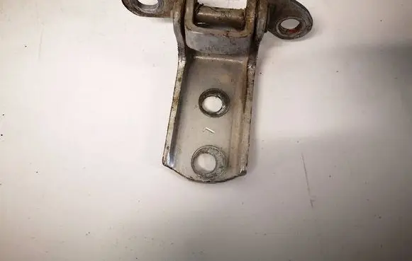 Toyota Corolla Verso AR10 Rear door lower hinge 