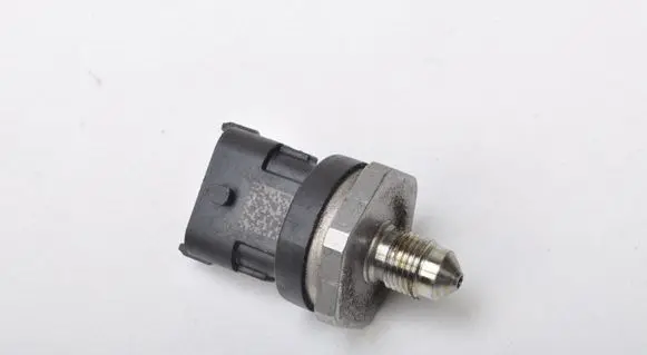 Volvo XC40 Fuel pressure sensor 31405317
