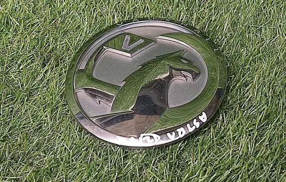 Opel Astra J Manufacturers badge/model letters 