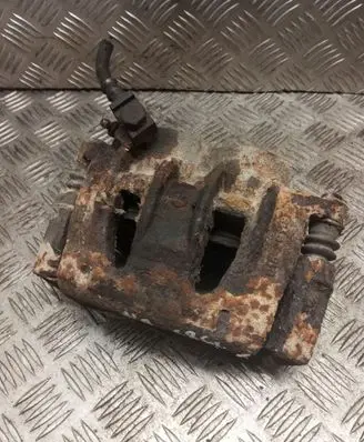 Front brake caliper