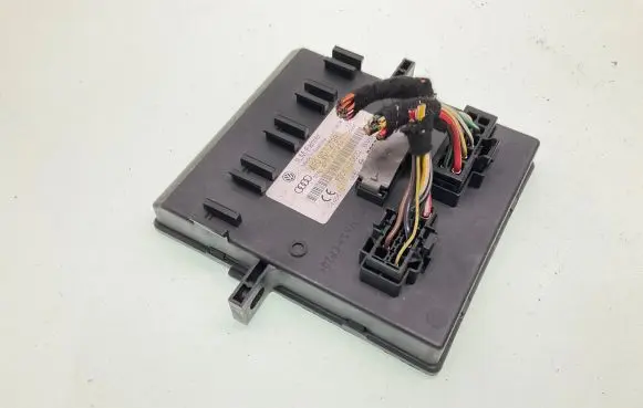 Audi A6 S6 C6 4F Comfort/convenience module 4F0907279B F005V00620 4F0910279L