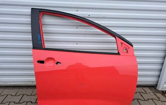 Toyota Yaris XP210 Front door 