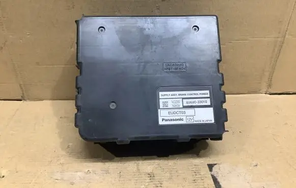 Lexus RX 330 - 350 - 400H Brake system control unit/module 8968033010