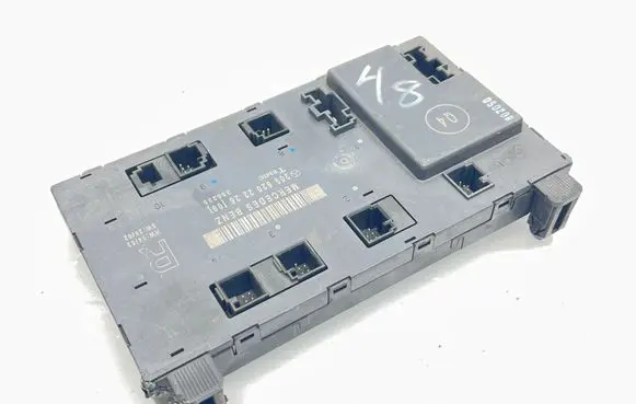 Mercedes-Benz CLK A209 C209 Door control unit/module 2098202226