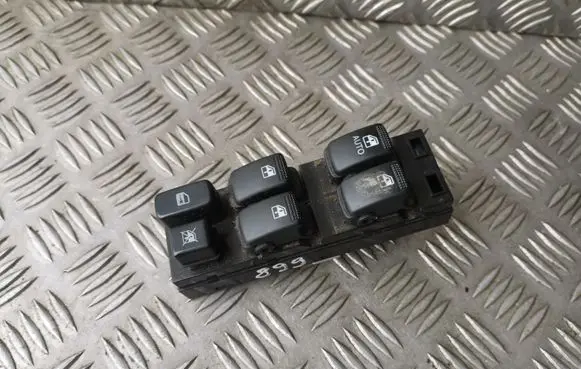 KIA Sorento Electric window control switch
