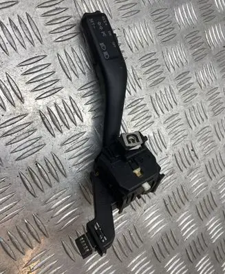 Volkswagen PASSAT B6 Indicator stalk 1K0953513A